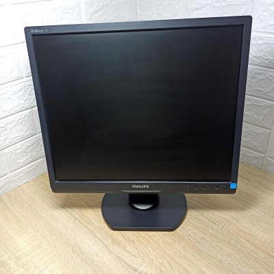 Монитор б/у 19" Philips Brilliance 19S