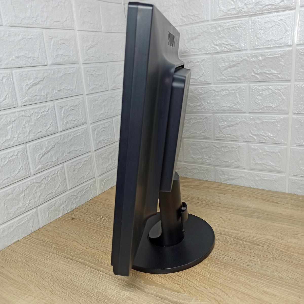 Монитор б/у 19" Philips Brilliance 19S 1 