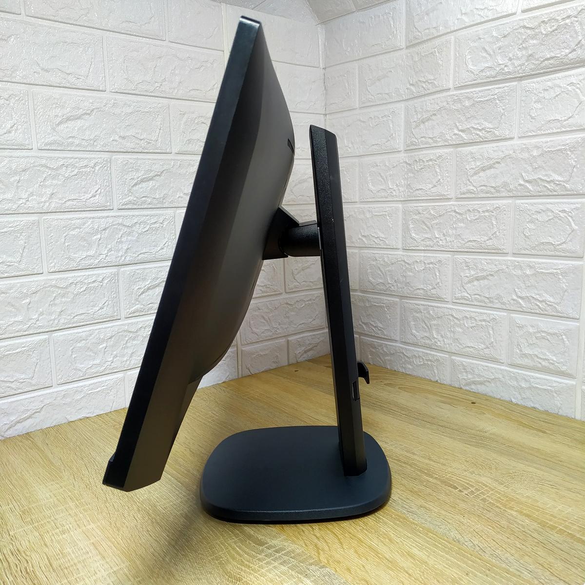 Монитор б/у 22" Philips 223S7E 2