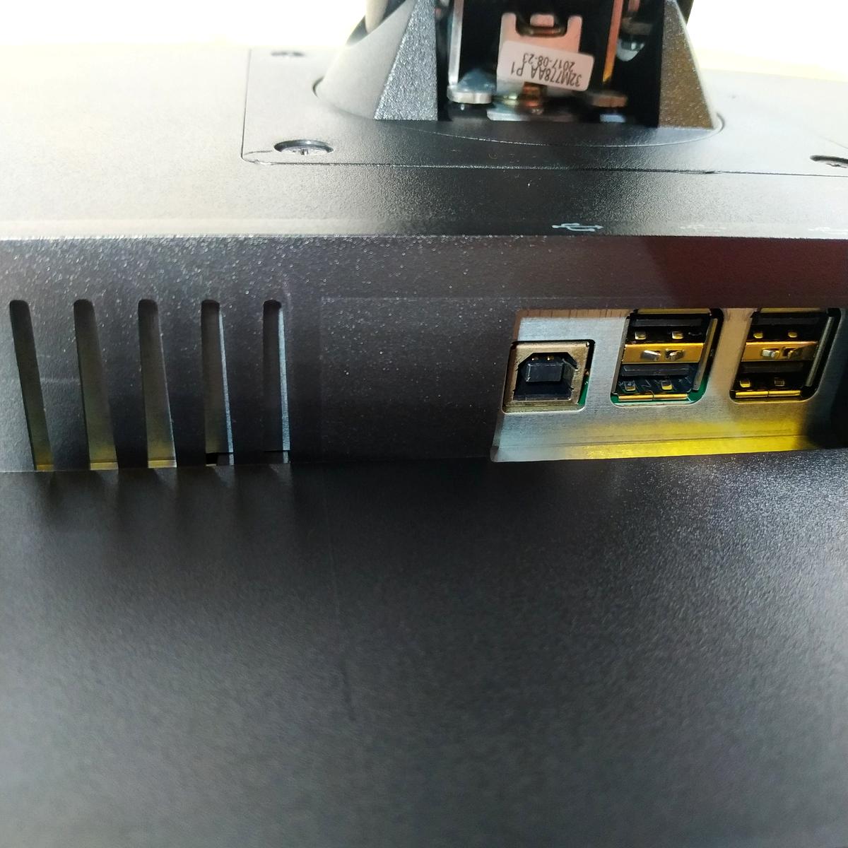 Монитор б/у 22" Philips 223S7E 5