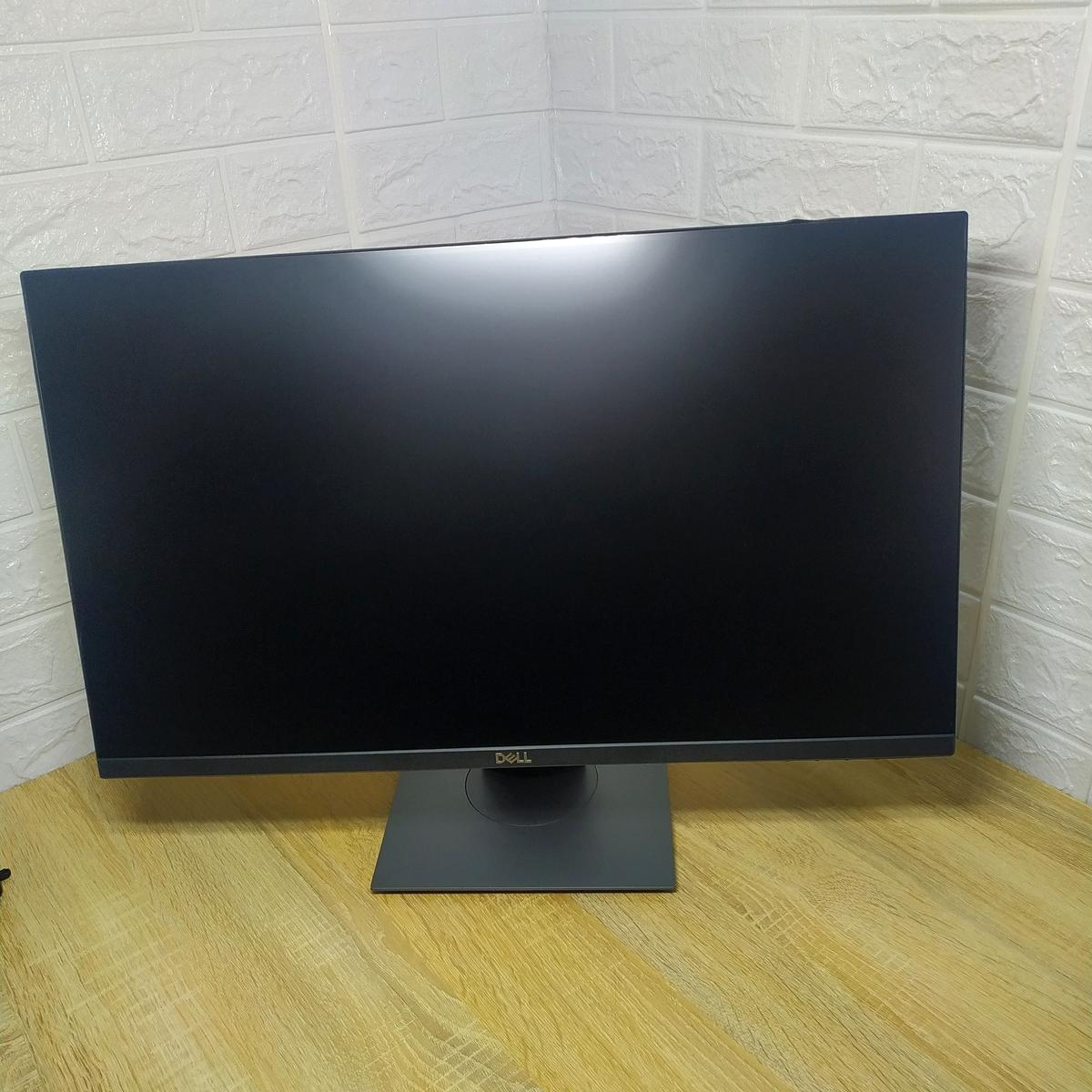 Монитор б/у 24" Dell P2419H 1