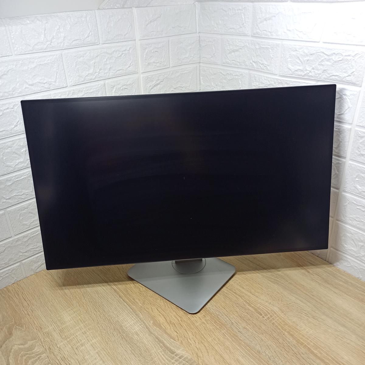 Монитор б/у 27" Dell U2719D 1