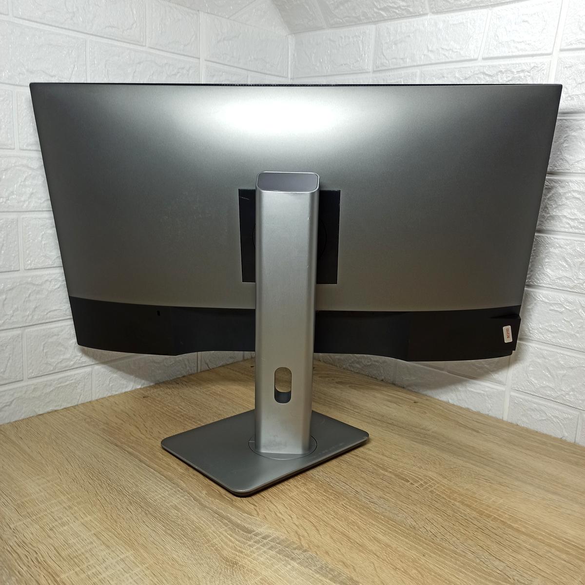 Монитор б/у 27" Dell U2719D 3