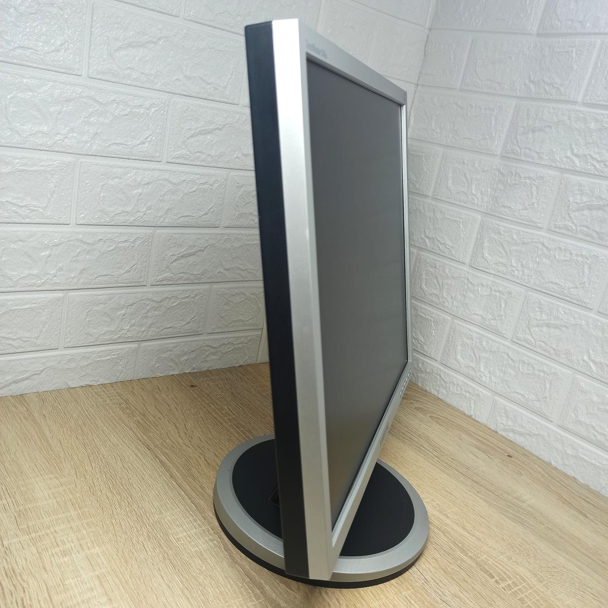 Монитор б/у 19" Samsung SyncMaster 940N 1