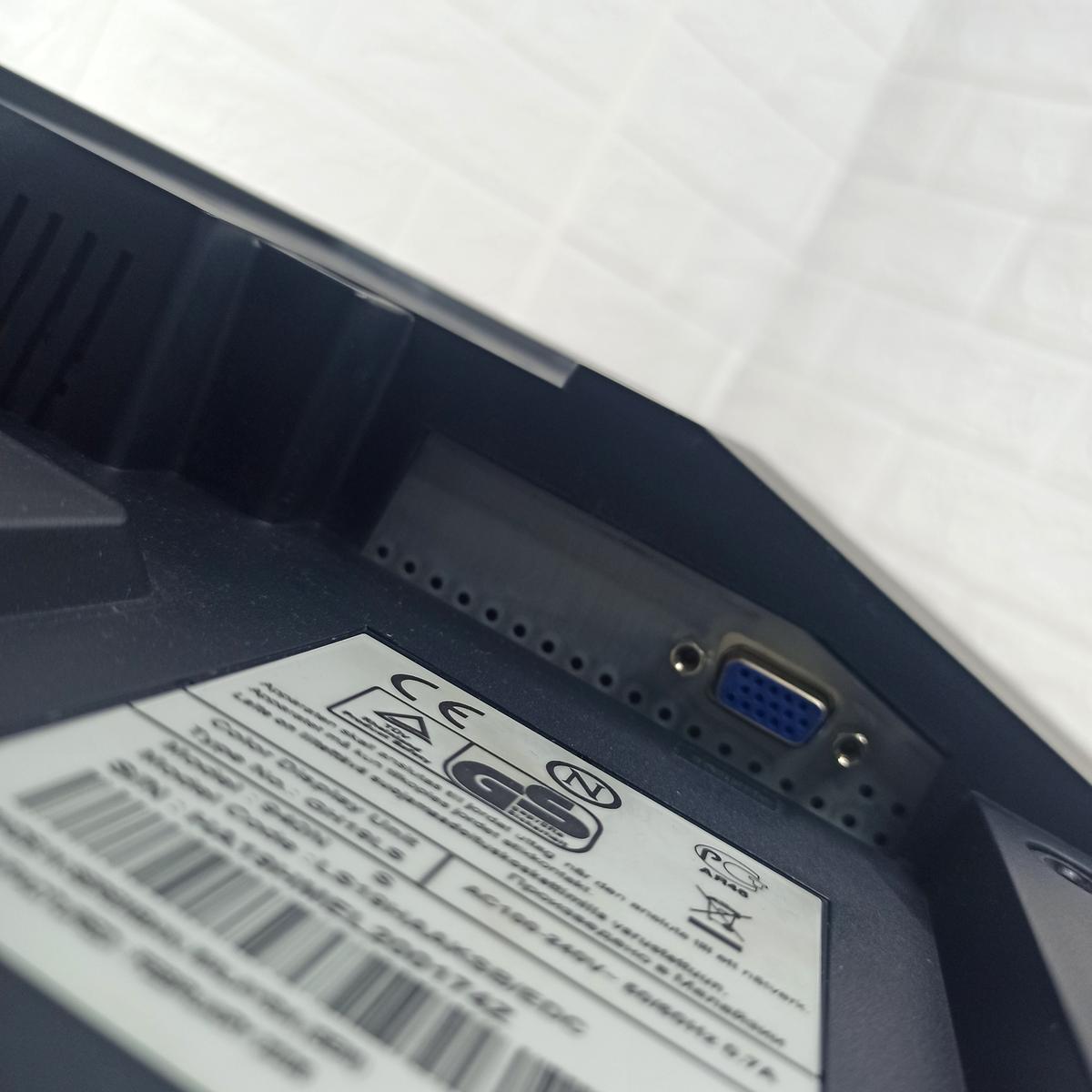 Монитор б/у 19" Samsung SyncMaster 940N 6