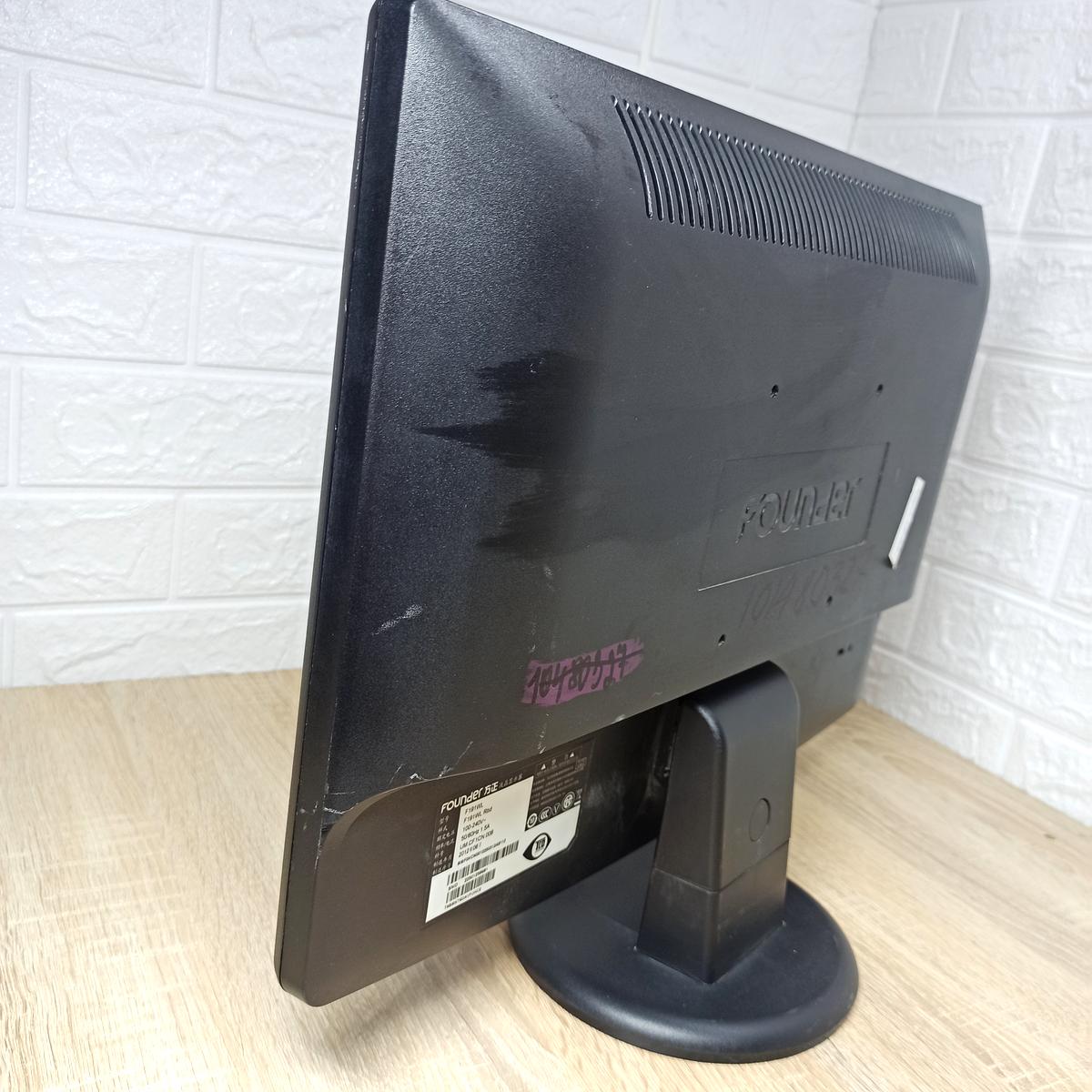 Монитор б/у 19" FOUNDER 1 