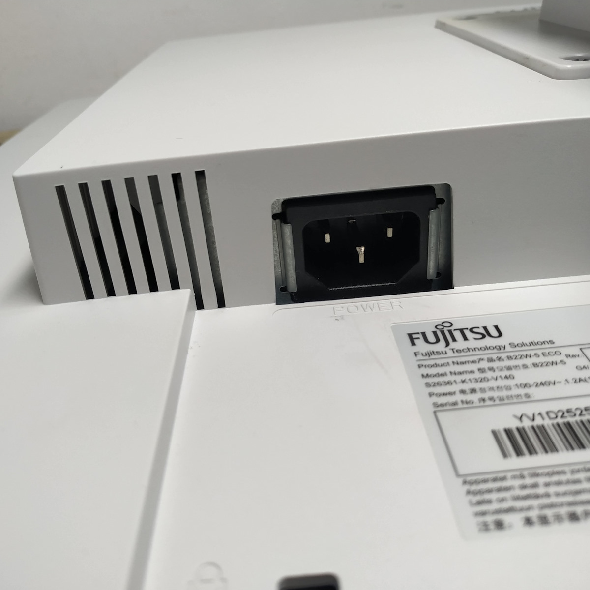 Монитор б/у 22" Fujitsu B22w-5 в магазине Angar.kh.ua 6 