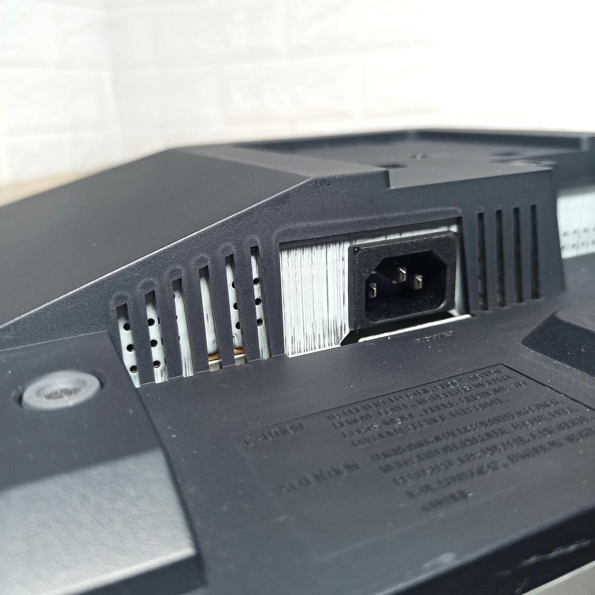 Монитор б/у 17" Samsung 740N 4