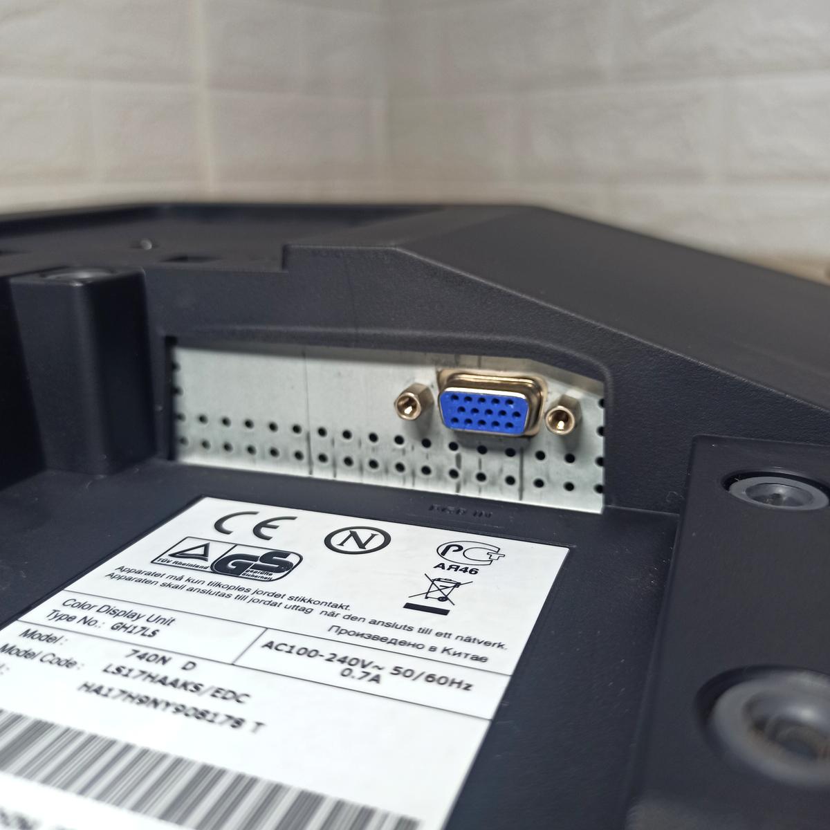 Монитор б/у 17" Samsung 740N 5