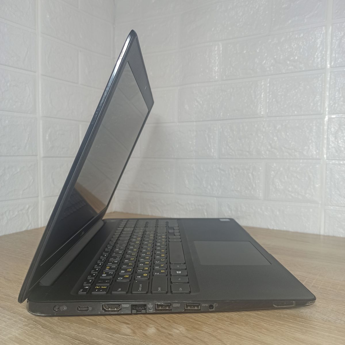 Ноутбук б/в Dell Latitude 3500 1