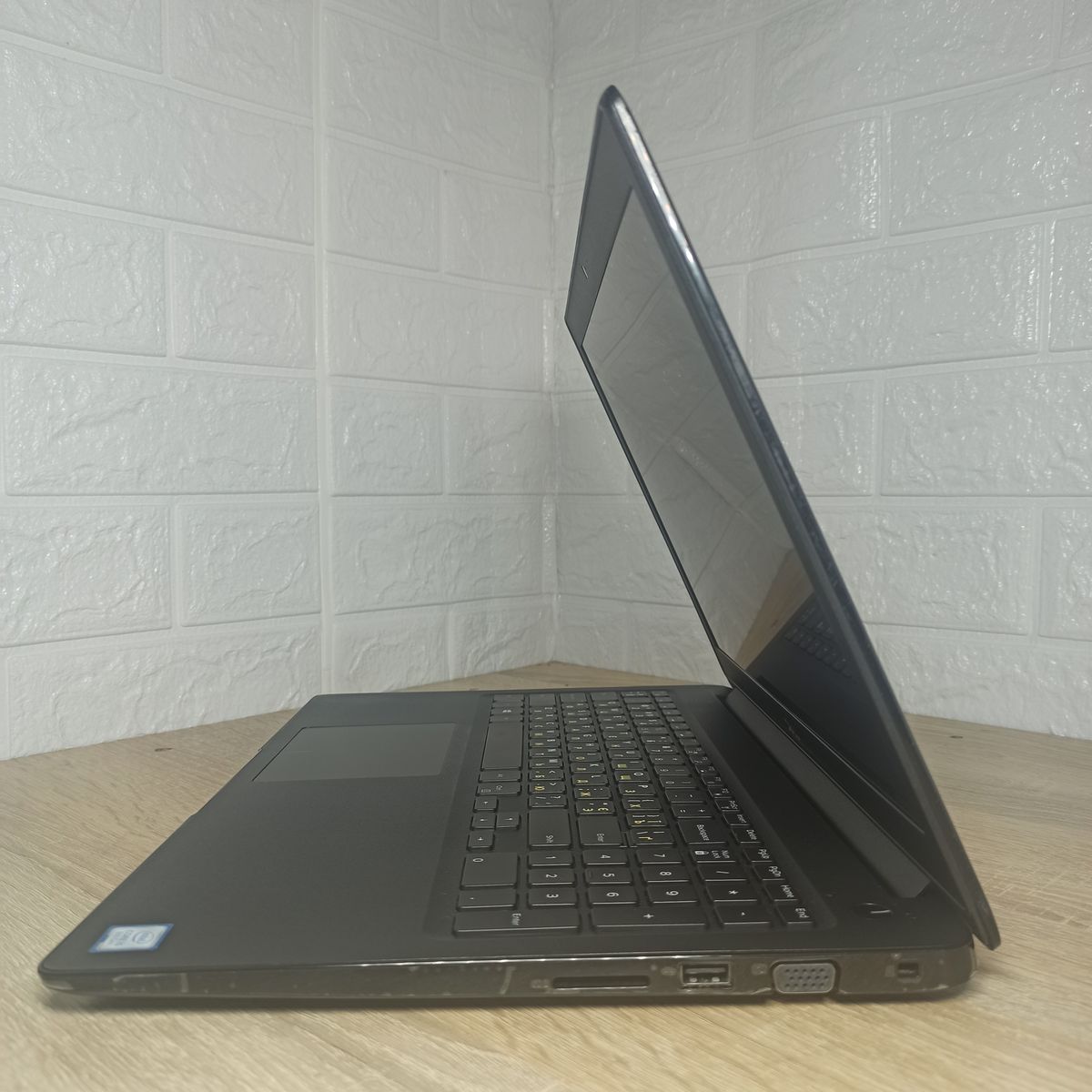 Ноутбук б/в Dell Latitude 3500 2