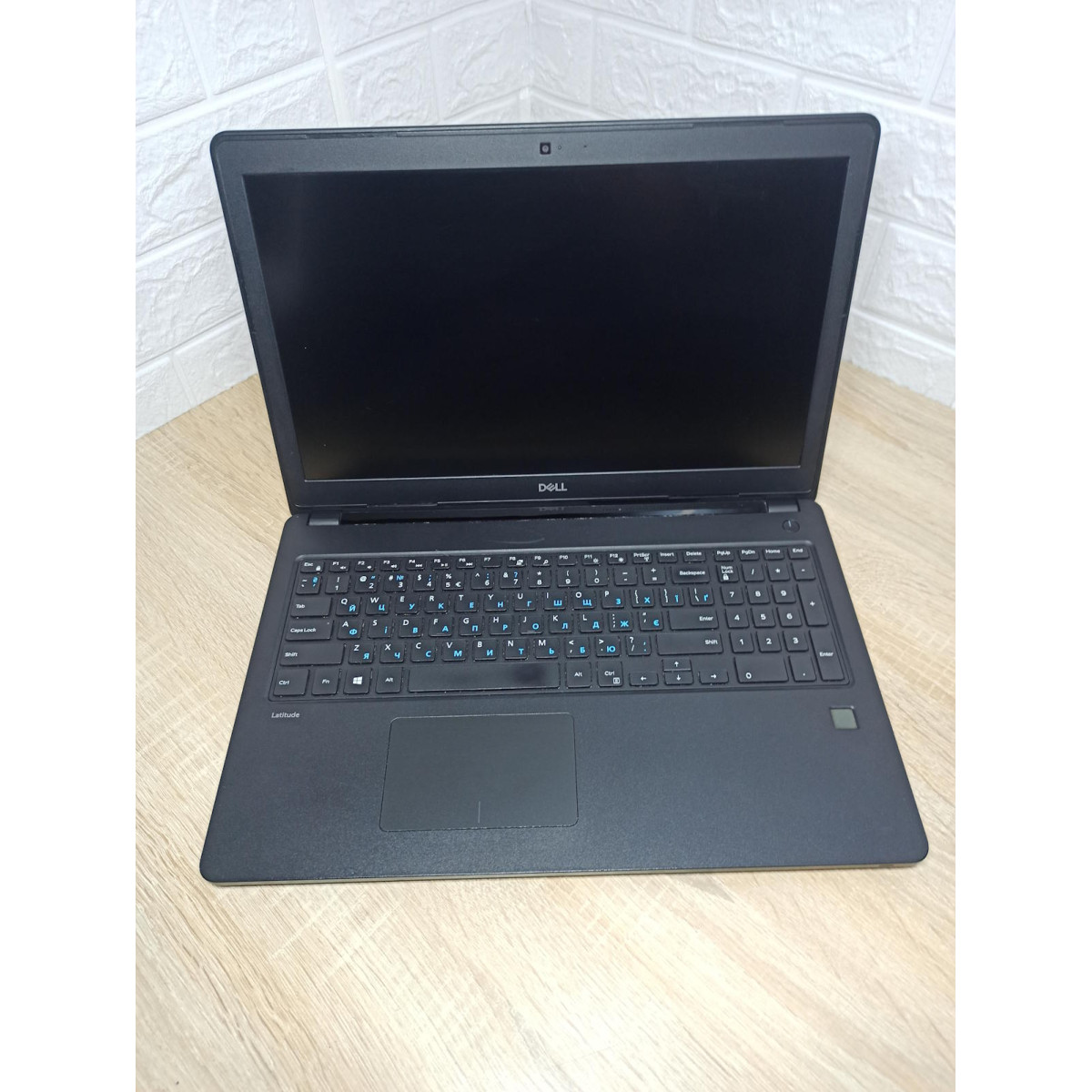 Ноутбук б/у Dell Latitude 3580 1