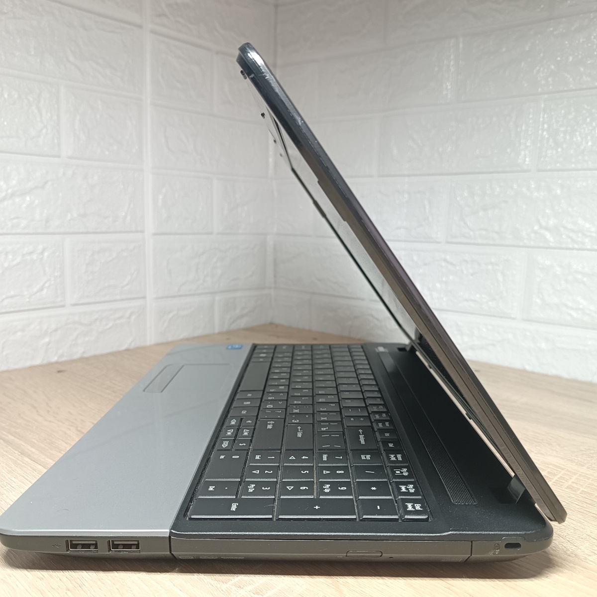 Ноутбук б/у Acer Aspire E1-531 3