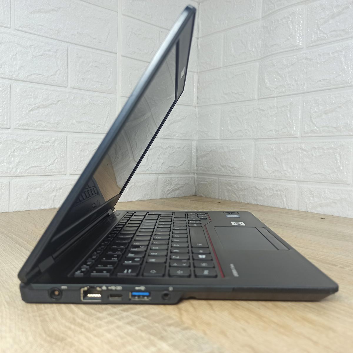 Ноутбук б/у Fujitsu U728 4