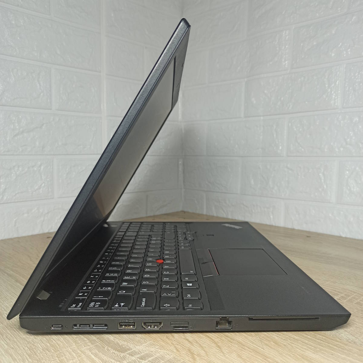 Ноутбук б/у Lenovo ThinkPad L580 3