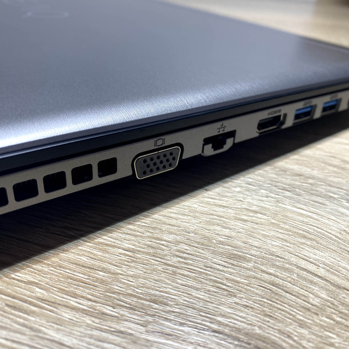 Ноутбук б/у Medion PEAQ PNB C1015 4