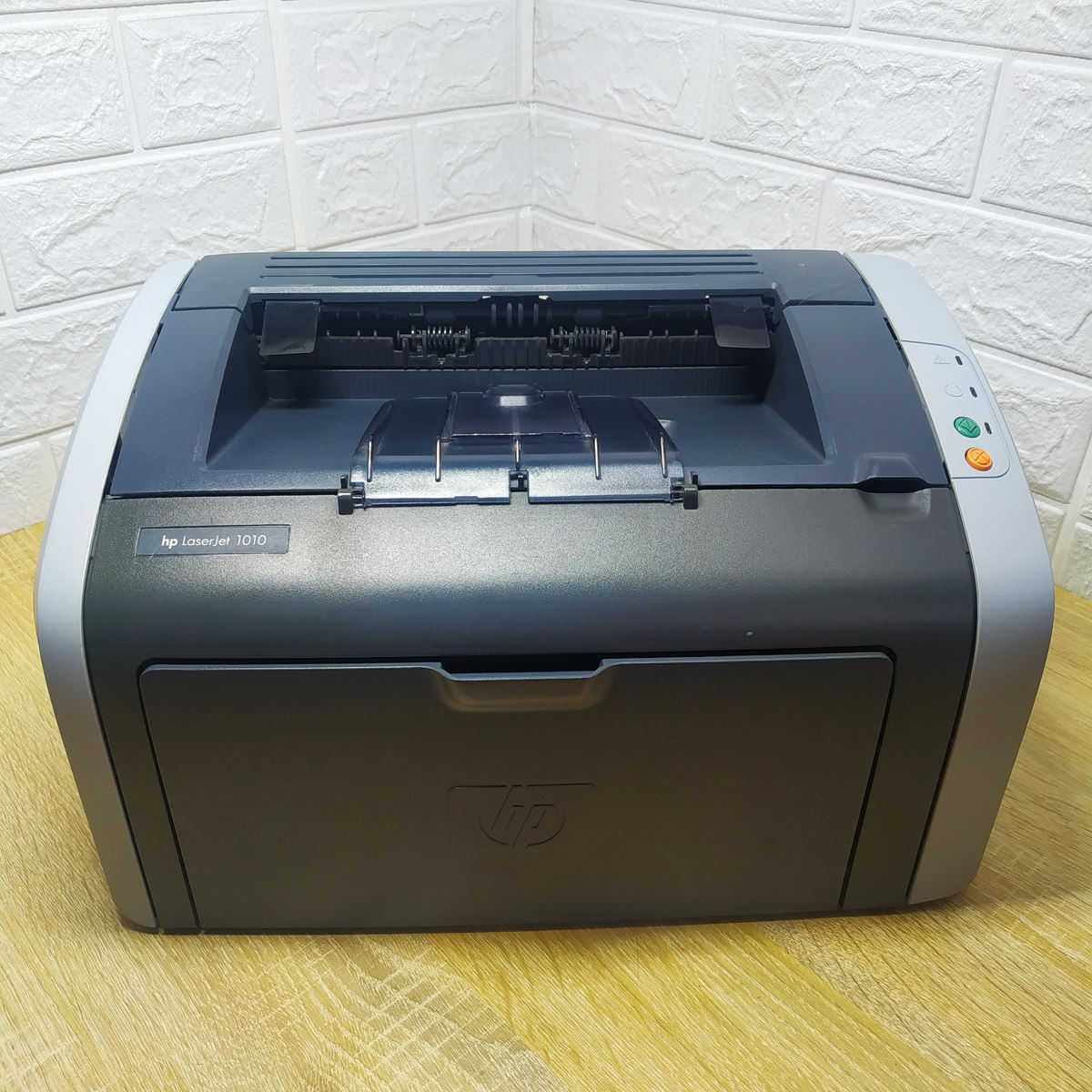 Принтер б/у лазерный ч/б HP LaserJet 1010 1 