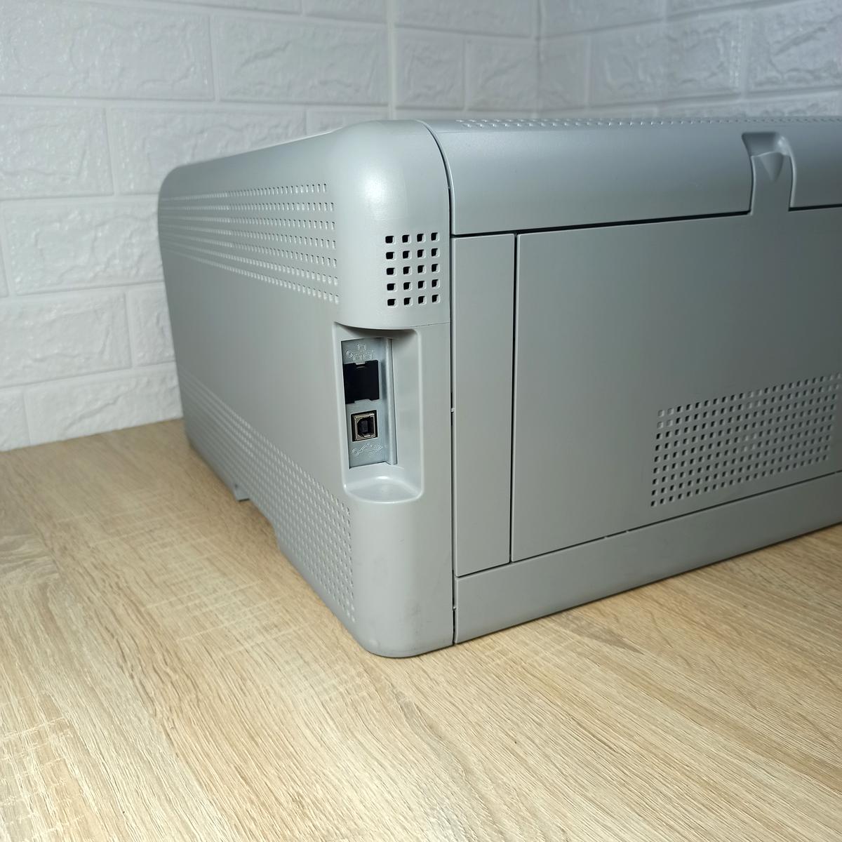 Принтер б/у лазерный Hp Color LaserJet CP1215 5