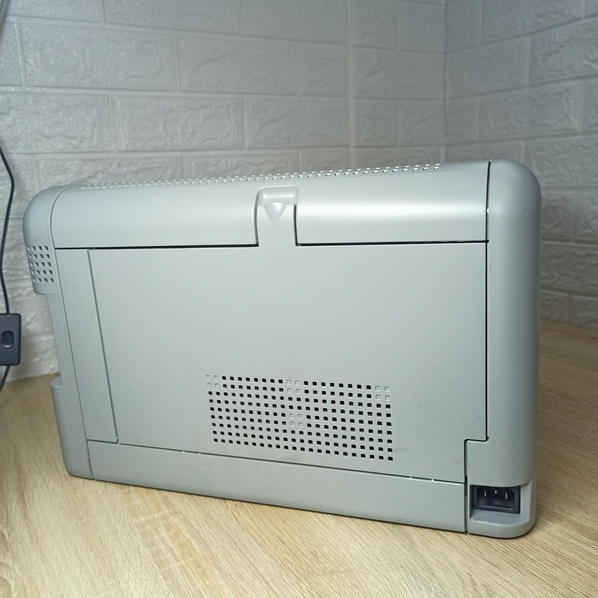 Принтер б/у лазерный Hp Color LaserJet CP1215 6